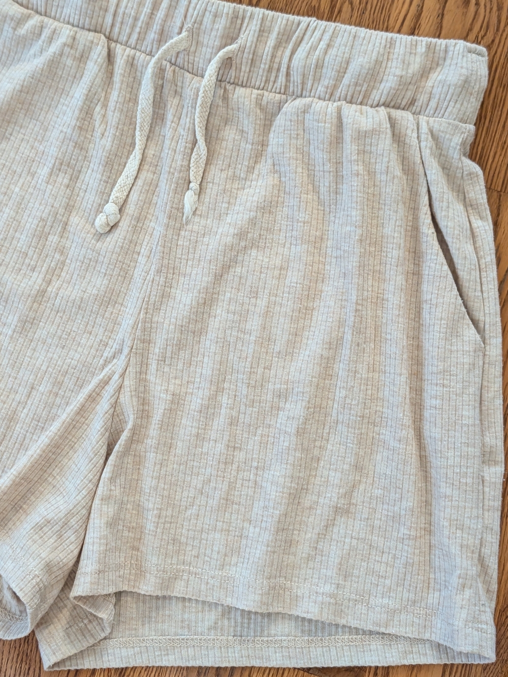 Entro Beige Ribbed Knit High Rise Drawstring Lounge Shorts - Picture 3 of 11